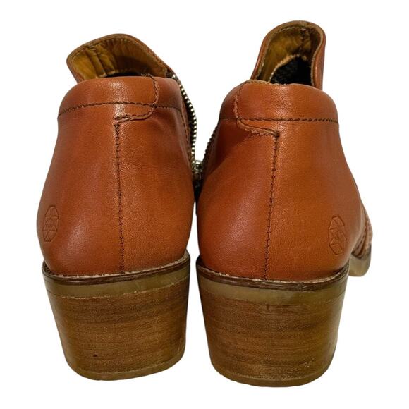 Xena By Nisolo Leather Heeled Booties Women's 10.5 Cognac Brown Chelsea Boots - Picture 4 of 7